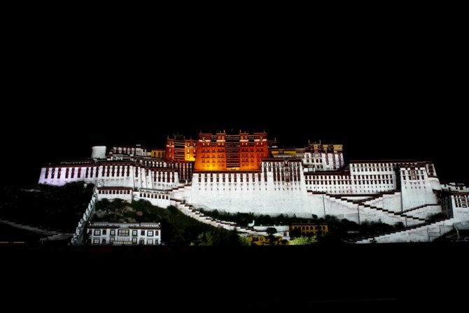 西藏之旅-第一天 First Day in Tibet (布达拉宫 Potala Palace)