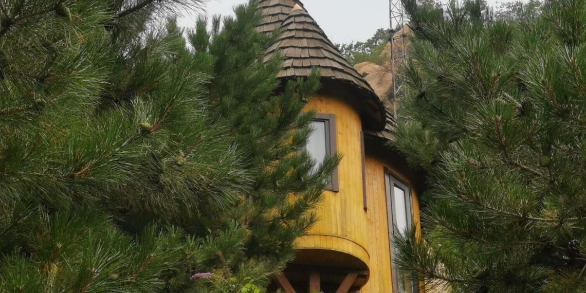云峰山童话树屋
