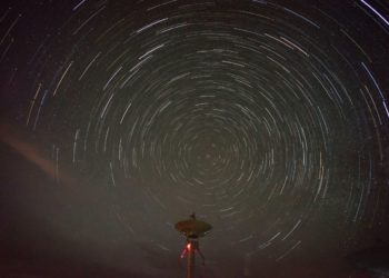 星轨－中国国家天文台内蒙古明安图观测站 Star Trail – China National Observatory Inner Mongolia Ming An Tu observation station